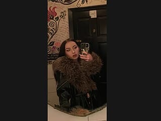 Ellie_Whitfield live webcam thumbnail