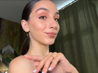 Elliizabeth live webcam thumbnail