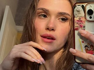 Ellizabethh live webcam thumbnail