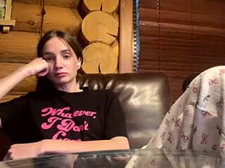 elamustain live webcam thumbnail