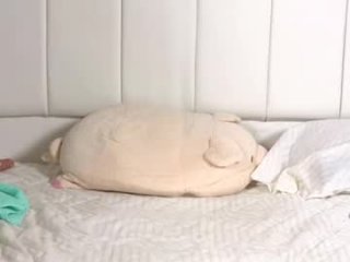 elena_hayes live webcam thumbnail