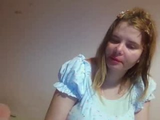 elenaflirt live webcam thumbnail