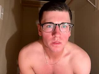elijahkinky24 live webcam thumbnail