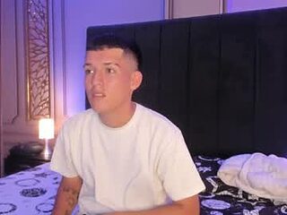 eliot_vip live webcam thumbnail