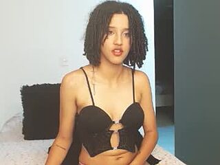 eliza_key live webcam thumbnail