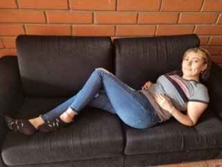 elizabeth_clint live webcam thumbnail