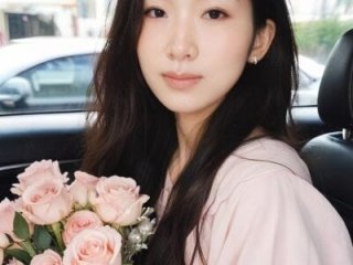 ella55-- live webcam thumbnail