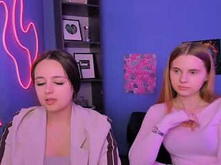 elli_ashley live webcam thumbnail