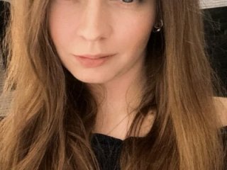 ellieen live webcam thumbnail