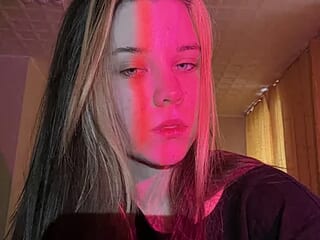 elly_pops live webcam thumbnail