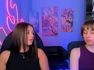 elodie_crystal live webcam thumbnail