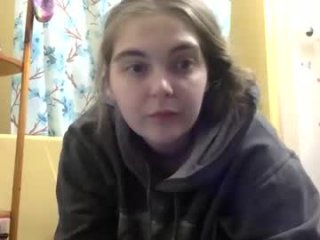 elove201435 live webcam thumbnail