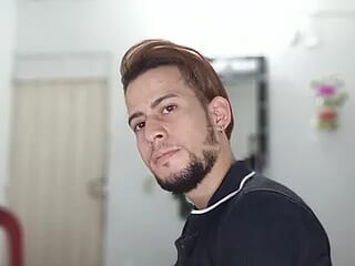 elvickingo69 live webcam thumbnail