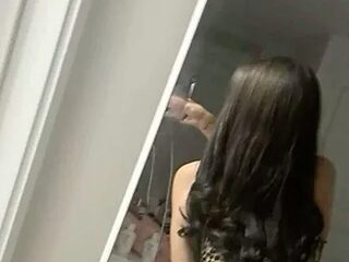 elyshaa_ live webcam thumbnail