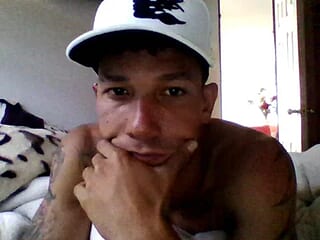 elyycris live webcam thumbnail