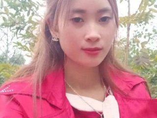 Em_xinh01 live webcam thumbnail