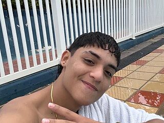 Emannuel__777 live webcam thumbnail