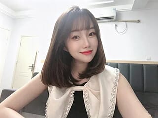 Emgirl-00 live webcam thumbnail