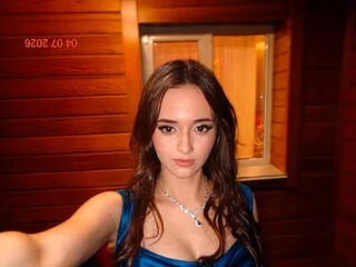 Emilia_Ray1 live webcam thumbnail