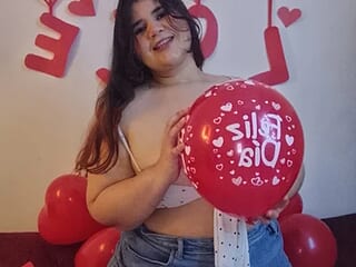Emilie_Jones live webcam thumbnail