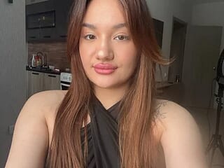 EmilyStellari live webcam thumbnail