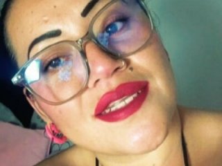 EmilyX34 live webcam thumbnail