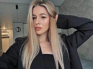 Emily_Magnificent live webcam thumbnail