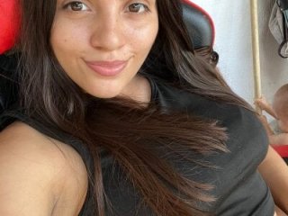 Emily_sexxy1 live webcam thumbnail