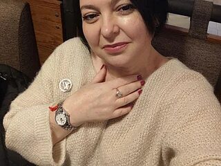 EmmaEmmy40 live webcam thumbnail