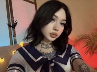 Emma_Kirks live webcam thumbnail