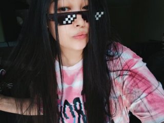 Emma_Uilson live webcam thumbnail