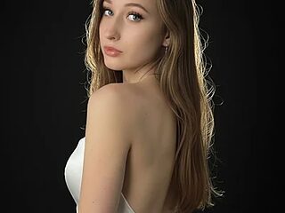 Emma_Willson live webcam thumbnail