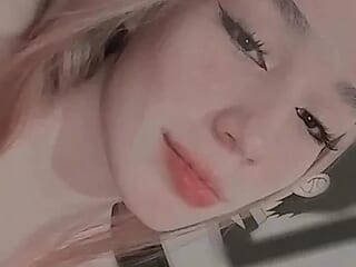 Emma_caarter_ live webcam thumbnail