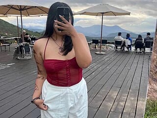 Emmie_hi live webcam thumbnail