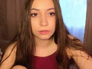 em1liaa live webcam thumbnail
