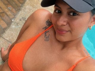 ema_zoe live webcam thumbnail