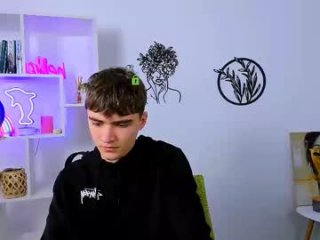 emil_lucky live webcam thumbnail