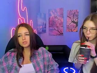 emilia_fly live webcam thumbnail