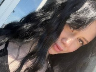 emilia_walton live webcam thumbnail