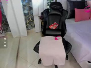 emily_parkss666 live webcam thumbnail