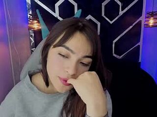 emma_ramone live webcam thumbnail