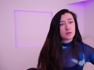 emmaclaire_ live webcam thumbnail