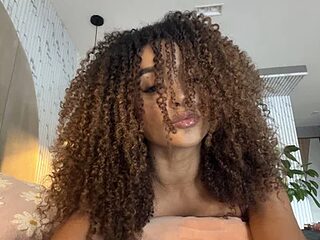 emmawilliamss01 live webcam thumbnail