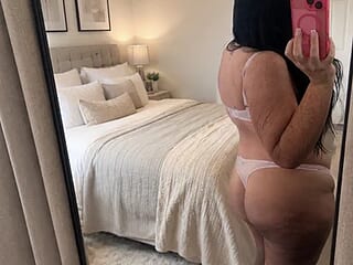 emmieleighhh live webcam thumbnail