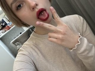 emodreamgirl live webcam thumbnail