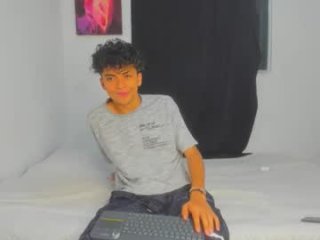 energy_lover137 live webcam thumbnail