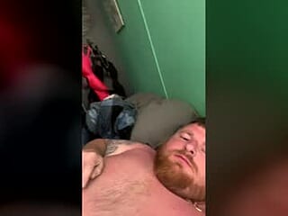 englandshotrods741123 live webcam thumbnail