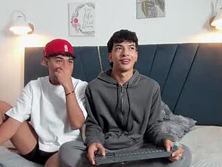 enzo_love18 live webcam thumbnail