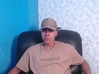 enzo_valentinou live webcam thumbnail