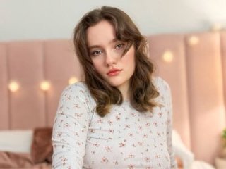 ErikaGreen live webcam thumbnail